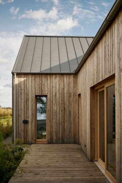 Tranquility settles under the steel roof on this idyllic nature site, Fischerstraße 11d, 14778 Päwesin, Germany